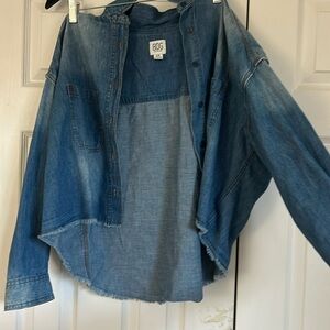 URBAN OUTFITTERS BDG Button Up